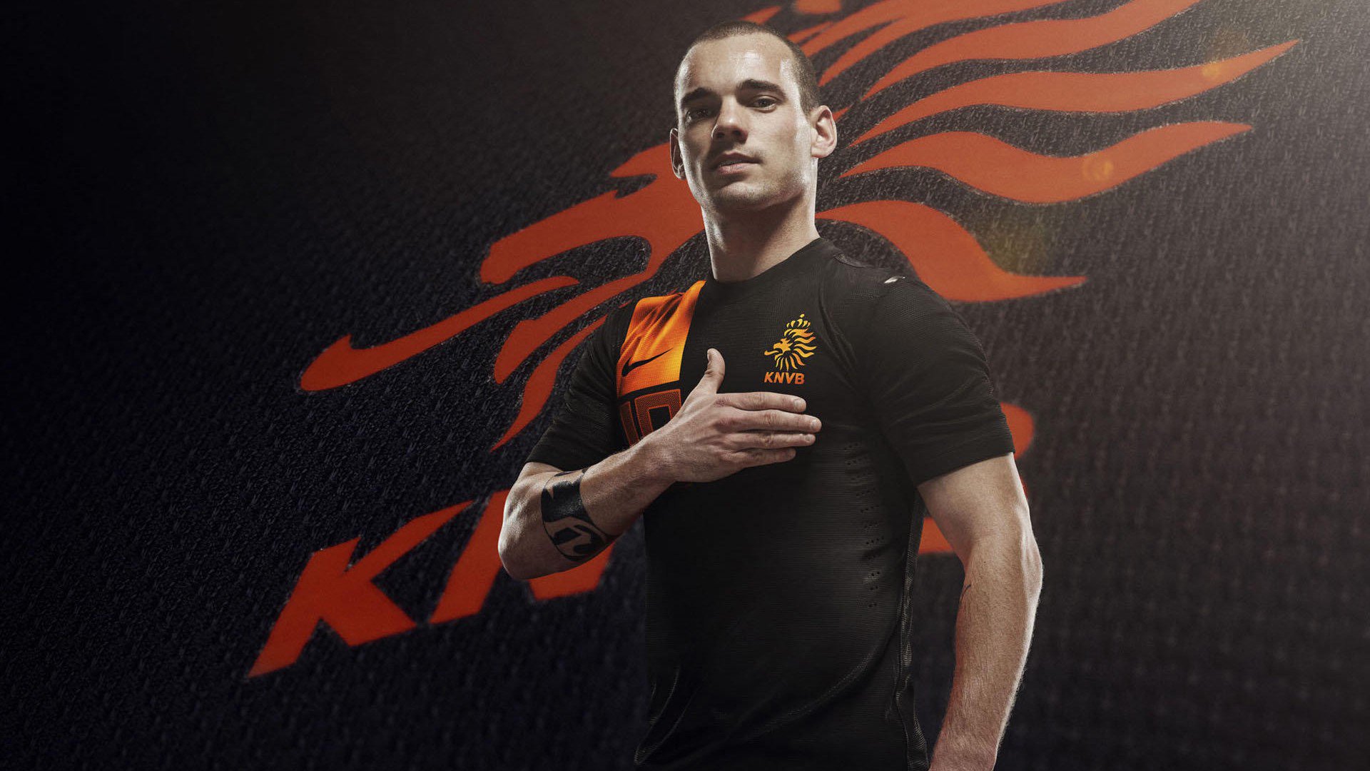 大连一方球员展现出色表现,全力冲刺前进,大连一方球迷贴吧